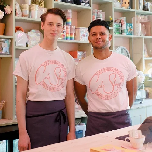 Gareth & Ryan - Let them see Cake!