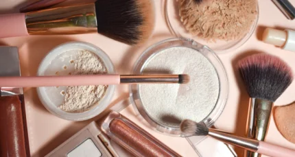 MUA or HMU Influencers: Here's How to Tell the Difference