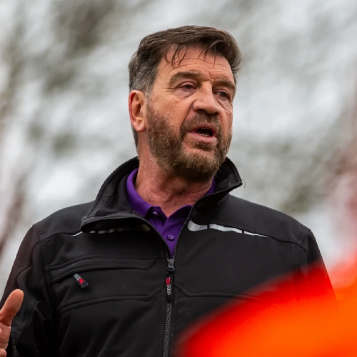 Nick Knowles